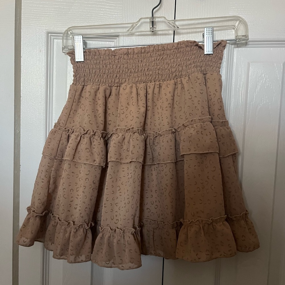 Altar’d State ruffle skirt size small